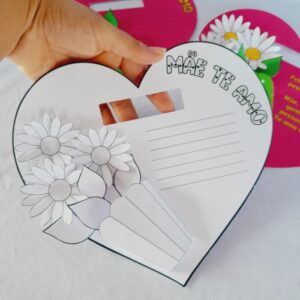 CARTÃO CORAÇÃO COM FLORES DIA DAS MÃES